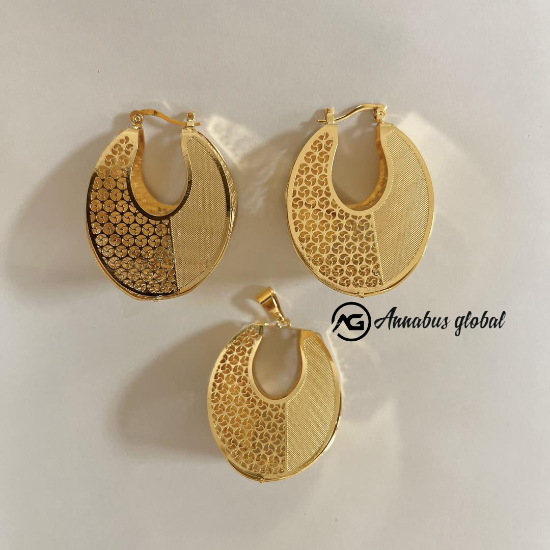 18k Gold Plated Set of Earring & Pendant